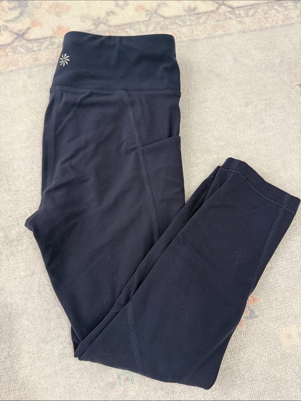 Athleta Girl cropped  Leggings with Side Pocket